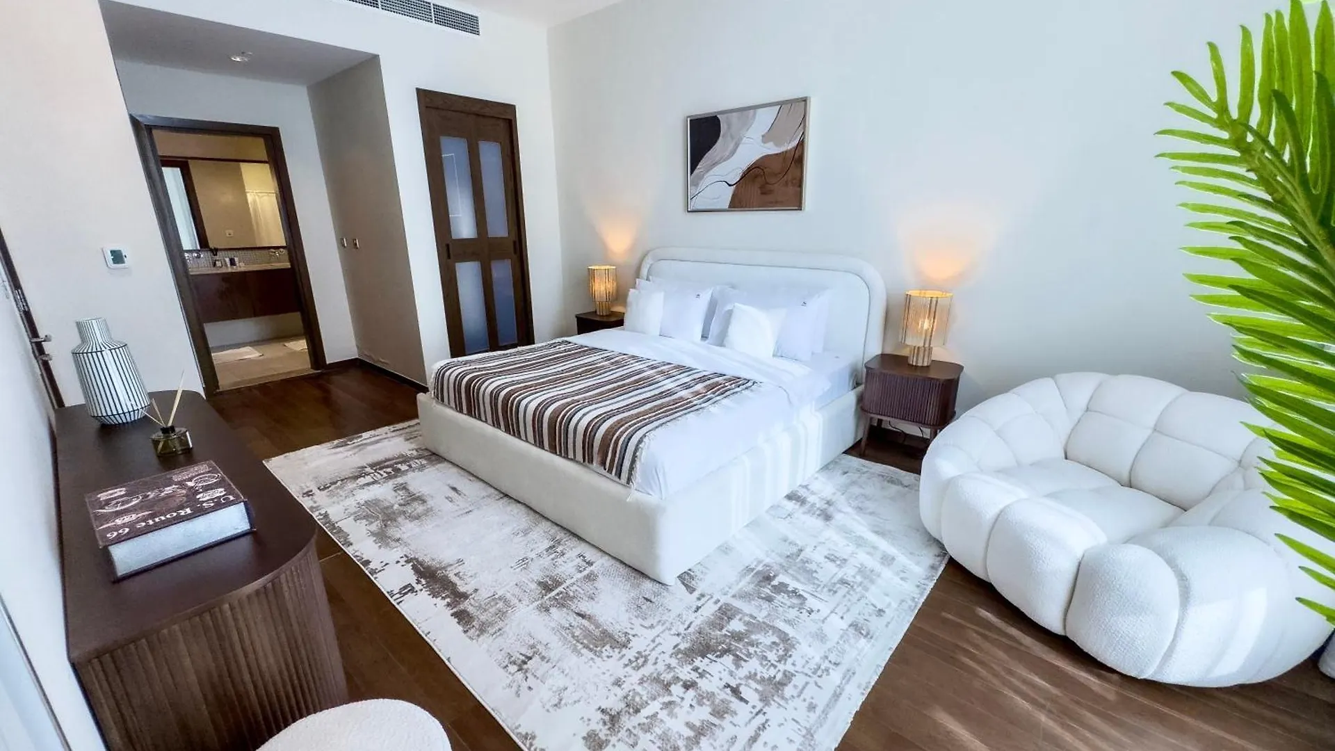 Exquisite 1Br Hidden Gem - Oceana Residences Dubai Lägenhet