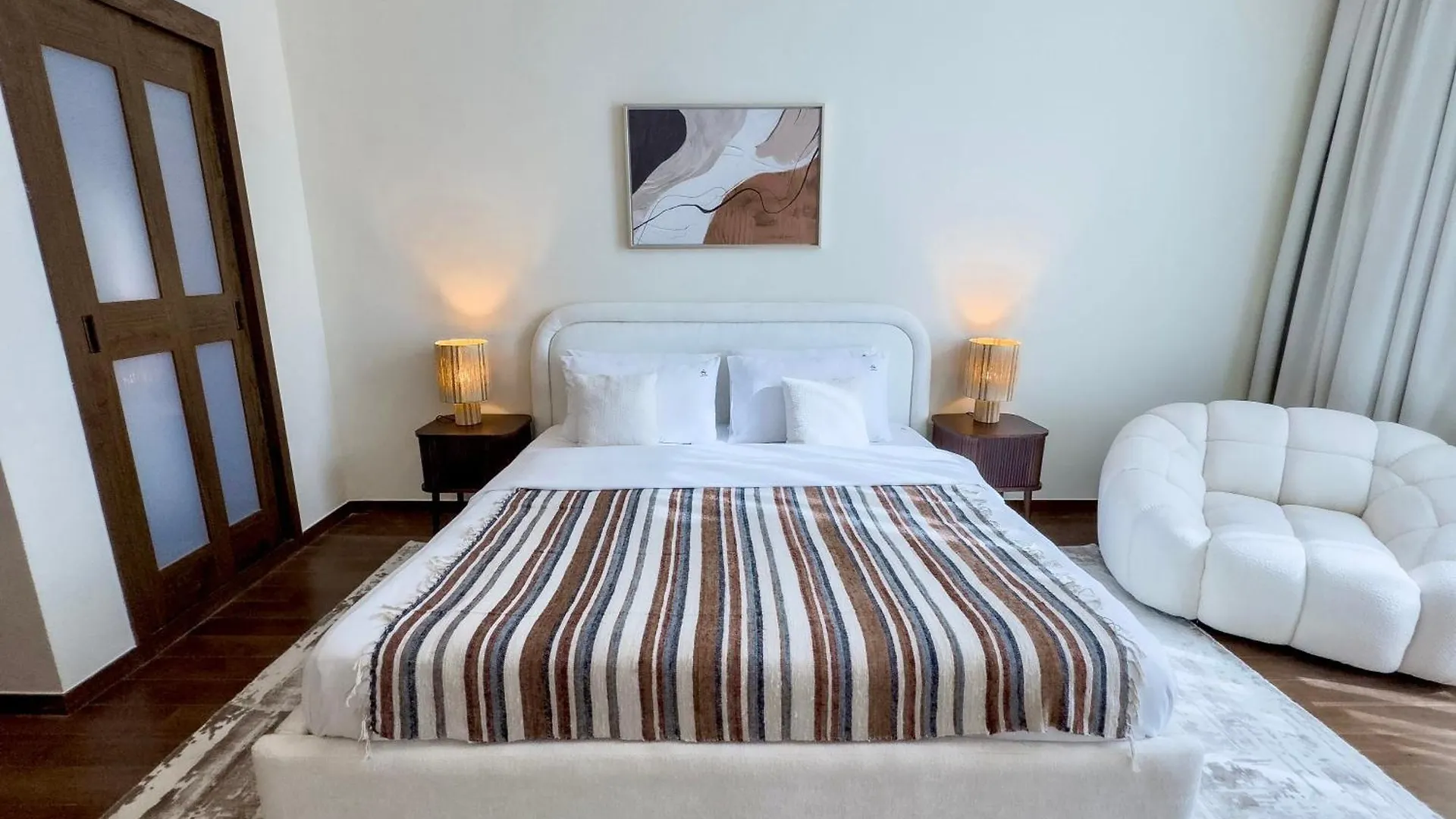 Exquisite 1Br Hidden Gem - Oceana Residences Dubai Daire